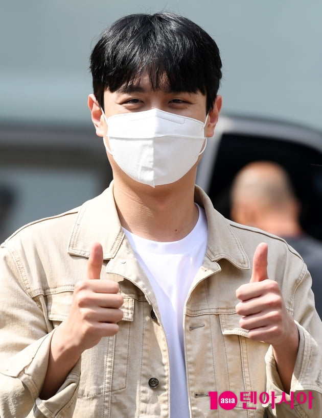 [TEN 포토] 레떼아모르 김민석 '미소가 햇살일세~'