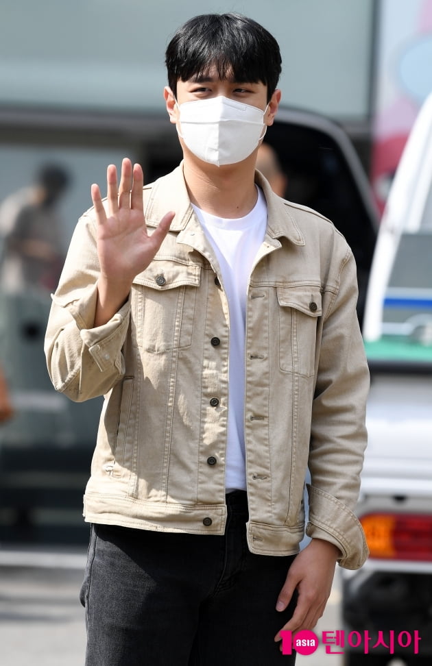 [TEN 포토] 레떼아모르 김민석 '귀공자 왔어요'