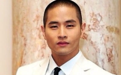 유승준, 승소했지만…비자 발급 또 거부 당해