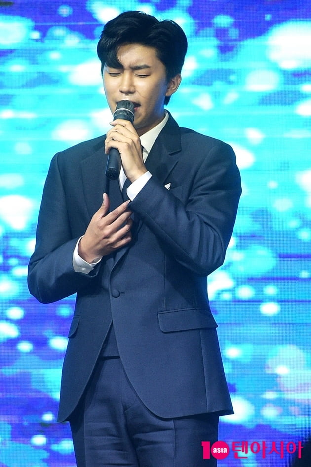 '2020 대중문화예술상' 임영웅, 문체부 장관 표창…4년 최단 수공기간 '눈길'
