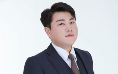 김호중, '우리家' 하프밀리언셀러→'파트너' 음원차트 강세