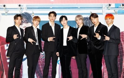 SuperM, 美 인기 토크쇼 '제임스 코든쇼' 출격…글로벌 인기 행진 [공식]