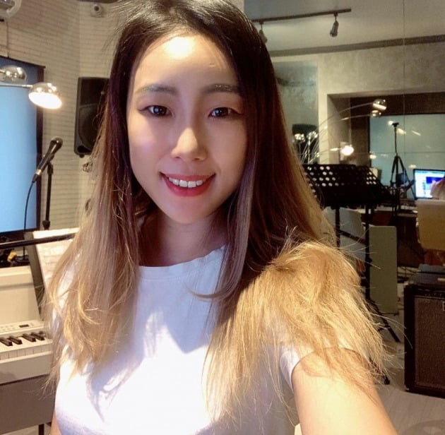 '트롯 전국체전' 출연 중인 이시현/ 사진=공식 SNS