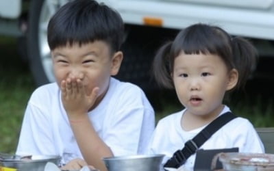 '슈돌' 도경완, 아이들위해 추억의 간식 세트 '달고나→팝핑사탕'