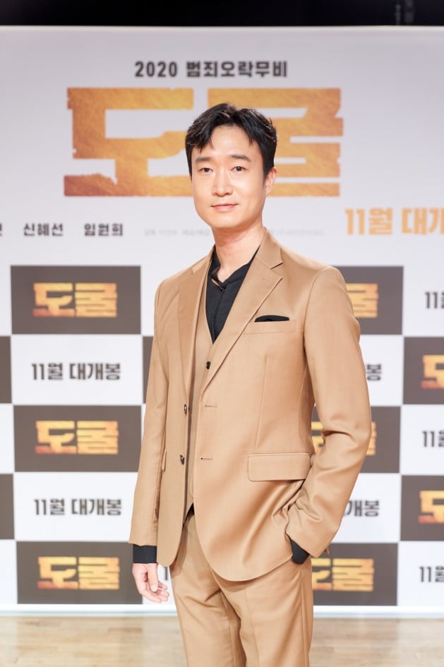 배우 이제훈, 조우진, 신혜선, 임원희, 박정배 감독이 6일 열린 영화 '도굴'의 온라인 제작보고회에 참석했다. / 사진제공=CJ엔터테인먼트