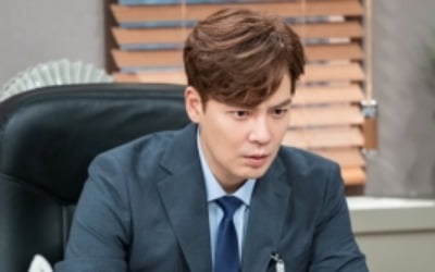 '비밀의 남자' 강은탁, 5년 후 검사로 돌아왔다 '달라진 눈빛'