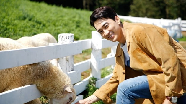 '갬성캠핑' 송승헌 / 사진제공=JTBC