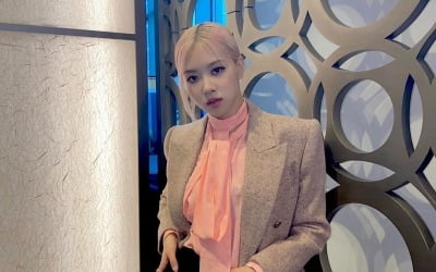 블랙핑크 로제, 이게 바로 인간 장미 '고급美 뿜뿜'