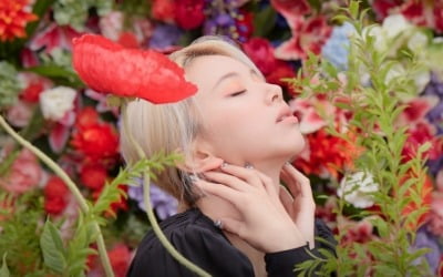 트와이스 채영, 살아있는 바비인형…시크함이 찰떡