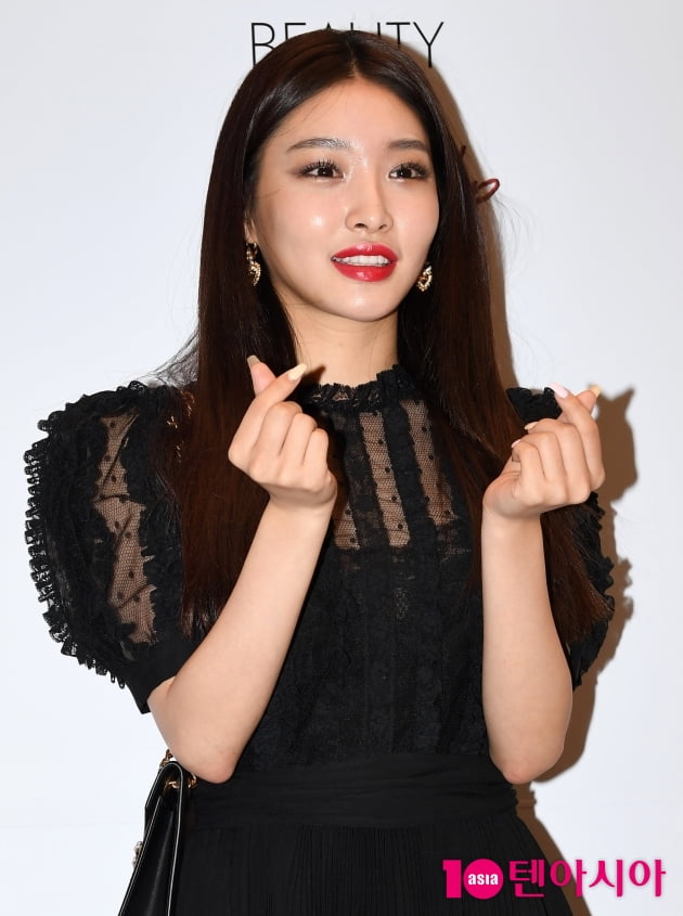 [TEN 포토] 청하 '치명적인 하트'