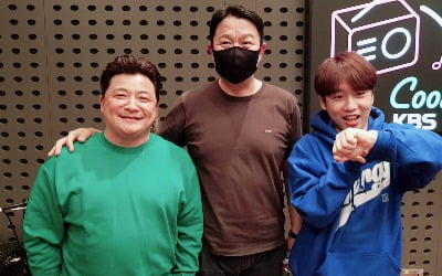 '미스터 라디오' 김구라 "여친과 결혼식 안하기로…이해해줘 고맙다"