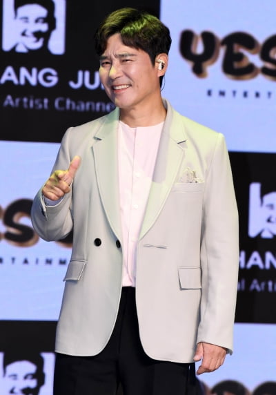 [TEN 포토] 임창정 '어느덧 정규앨범 16집 쇼케이스'