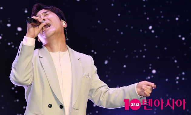 [TEN 포토] 임창정 '국민발라더의 명품보이스'