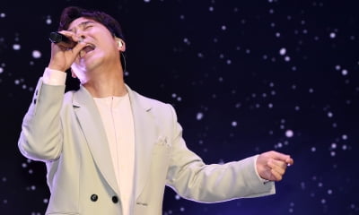 [TEN 포토] 임창정 '국민발라더의 명품보이스'