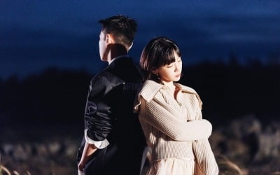태연, '듀엣 입맞춤' 크러쉬 신곡 '놓아줘' 적극 홍보