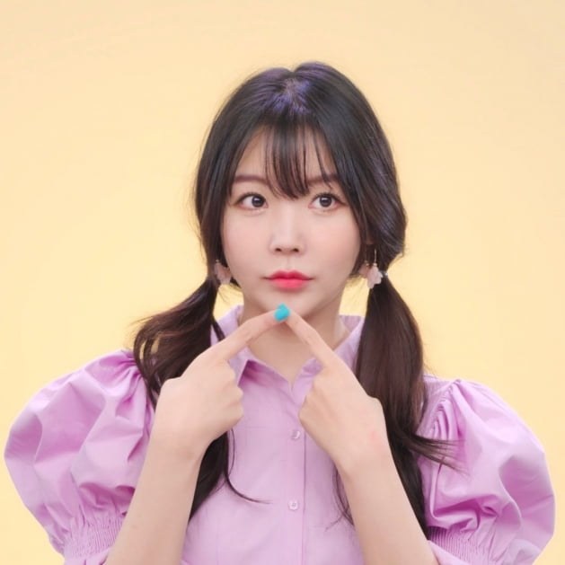 /사진=레이나 인스타그램