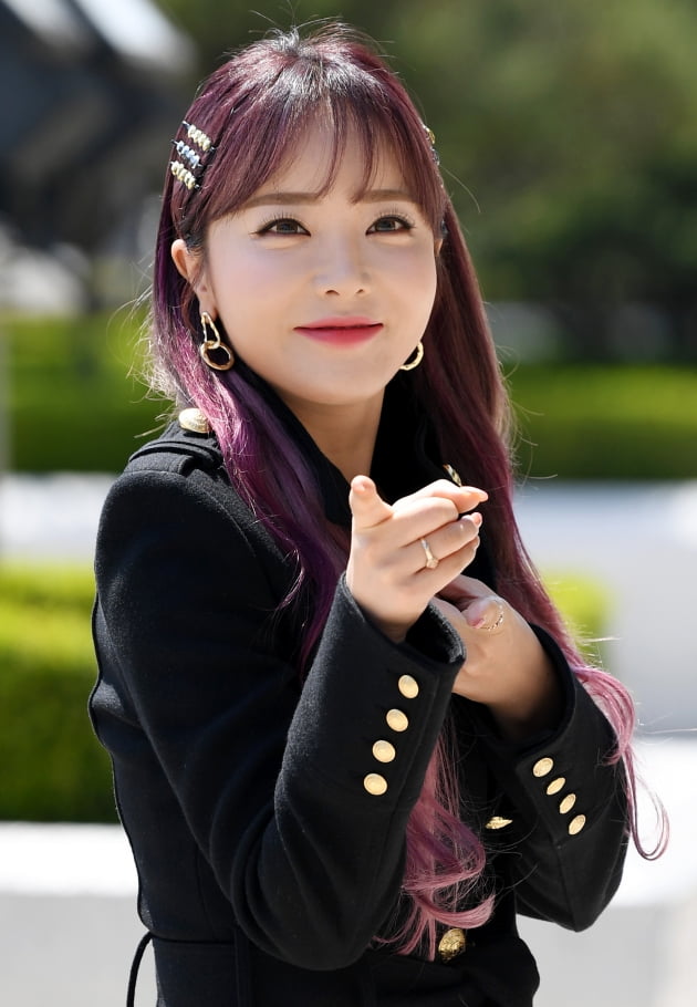 [B컷 방출] 홍진영, 애교 벗고 성숙미 발산…'완전 딴사람'