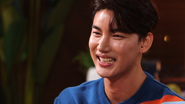 '밥은 먹고 다니냐'에 출연한 가수 노지훈/ 사진=SBS플러스 제공