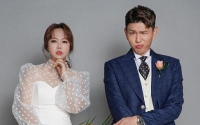 "지금도 엄카 쓴다"는 홍현희, 엄마가 준 결혼기념일 선물 '입이 떡'