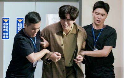 '카이로스' 신성록, 딸 유괴범 용의자와 대면 '울분'