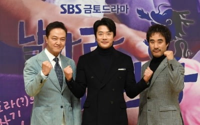 '날아라 개천용' 권상우 "배성우와 케미? 너무 웃어 NG 많이 냈다"