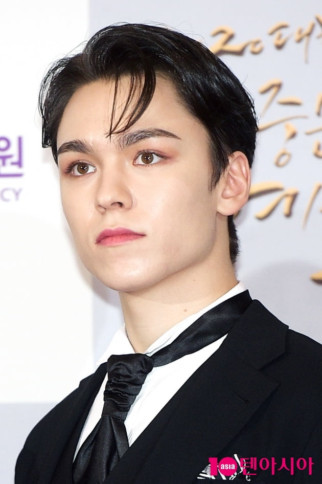 [TEN 포토] '2020 대중문화예술상' 세븐틴 버논, '신이 빚은 조각상'