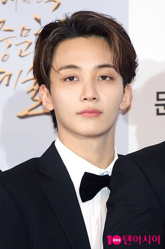 [TEN 포토] '2020 대중문화예술상' 세븐틴 정한, '순둥순둥한 눈빛'