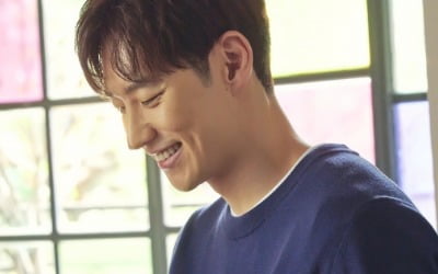 '도굴' 이제훈 "즉흥 결정된 복근 노출, 촬영 땐 부끄러웠다" [인터뷰③]