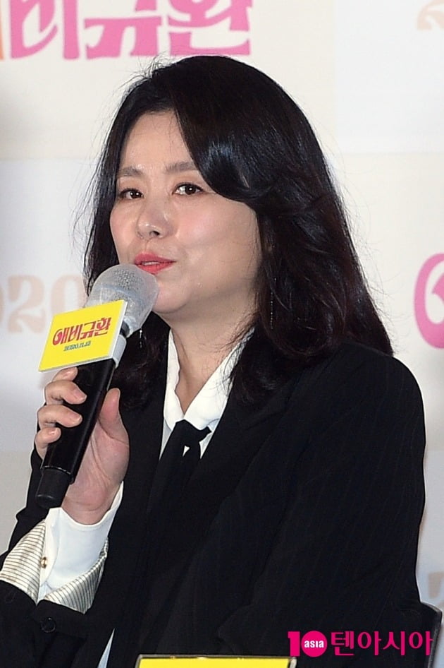 배우 장혜진이 3일 서울 용산구 한강로동 CGV용산아이파크몰에서 열린 '애비규환'의 언론시사회 및 기자간담회에 참석했다. / 서예진 기자 yejin@