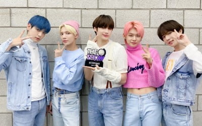 투모로우바이투게더, 컴백 동시 음방 트로피 수집 시작 "모아 덕분♥"