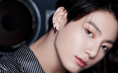 방탄소년단 정국, '막내온탑' 비주얼…"음악으로 행복하길"