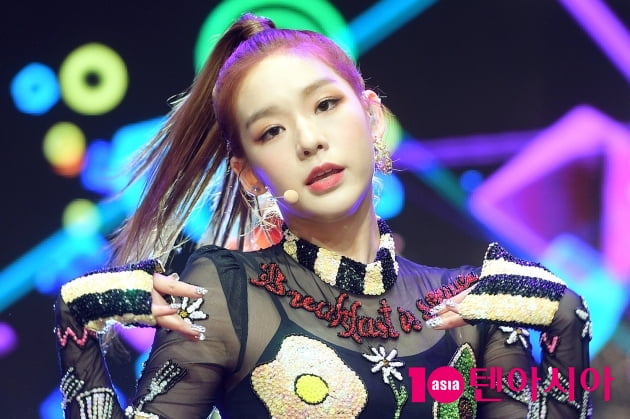 [B컷 방출] '아이린 닮은꼴' 시크릿 넘버 소담, 독보적 센터 미모