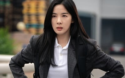 '낮과 밤' 이청아, FBI 출신 파견 수사관 '지적 매력 폭발'