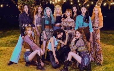 이달의 소녀, '음악중심' 700회 특집 '둘째이모 김다비'와 콜라보