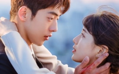'스타트업' 배수지♥남주혁, 로맨스 급물살…서로 향한 멜로 눈빛
