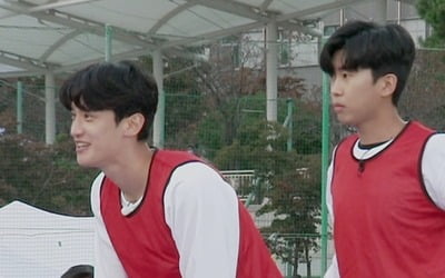'뭉쳐야 찬다' 임영웅, 패배 후 이 갈았다…2차전 서 역대급 축구팀 완성
