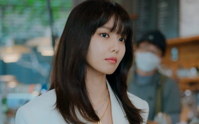 '런온' 최수영, 능력치 만렙 파워 우먼
