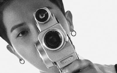 송민호, 솔로로 통했다…정규 2집 11만장 판매
