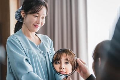 엄지원 "박시연, 특수분장에 공황장애까지 참아낸 멋진 배우"