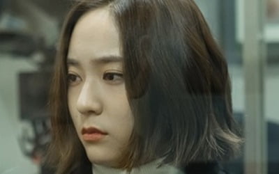 정수정, 여군부터 임산부까지…성장형 배우의 좋은 예