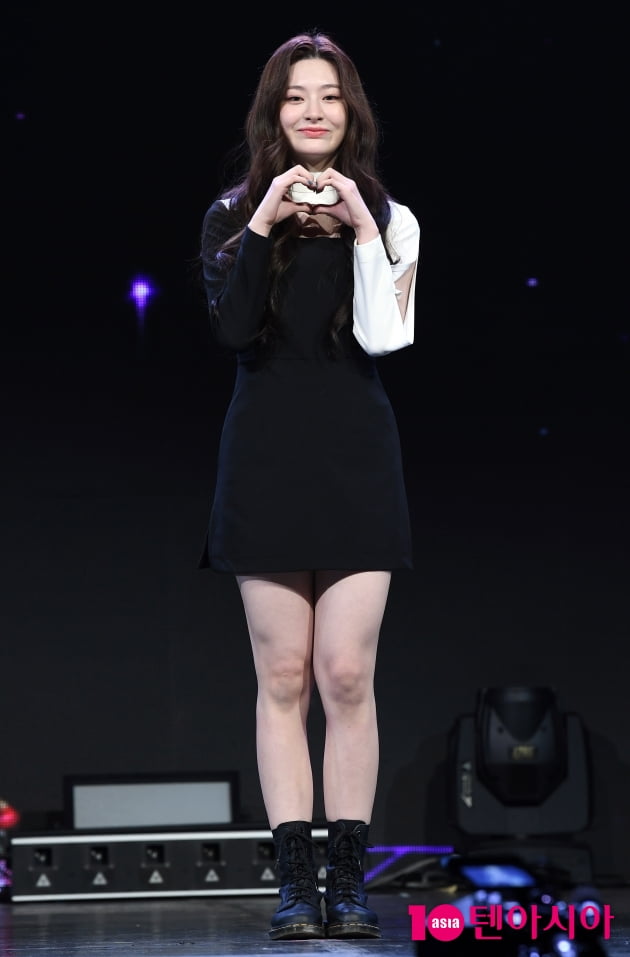[TEN 포토] 스테이씨 세은 '상큼한 하트'