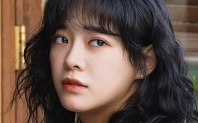 '경이로운 소문' 김세정, 배수지-정수정 잇는 센터돌 배우