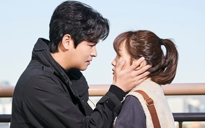 '오 삼광빌라' 이장우·진기주, 첫키스 1초 전 포착 '설렘'