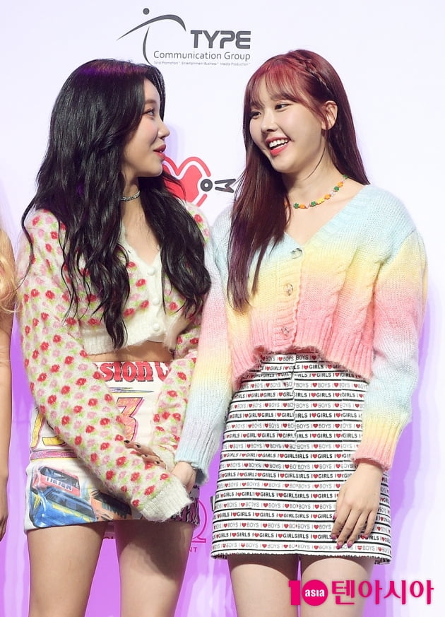 [TEN 포토] 모모랜드 낸시X나윤, '웃음 많은 소녀들'