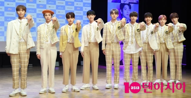 [TEN 포토] BAE173 '잘생긴애 옆에 또 잘생긴애'