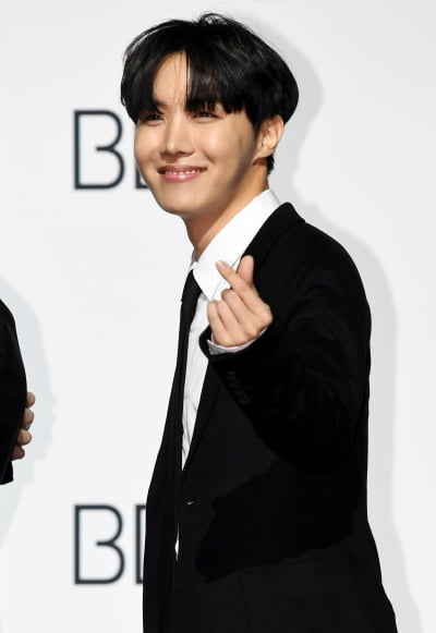 [TEN 포토] 방탄소년단 제이홉 '별을 담은 눈동자'