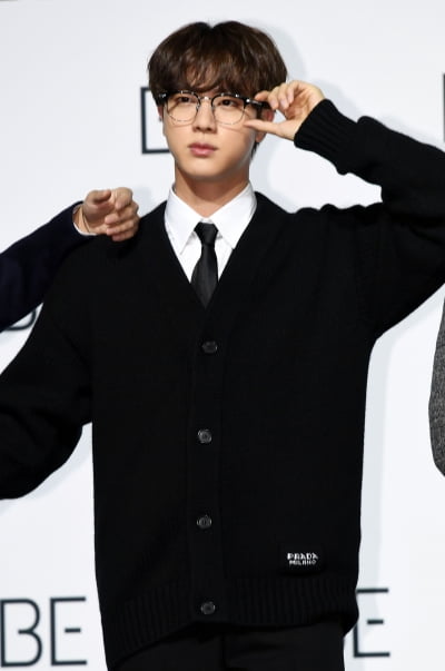 [TEN 포토] 방탄소년단 진 '빛나는 미모'