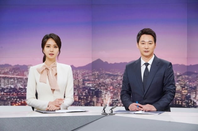 '뉴스룸' 안나경, 서복현 앵커./사진제공=JTBC