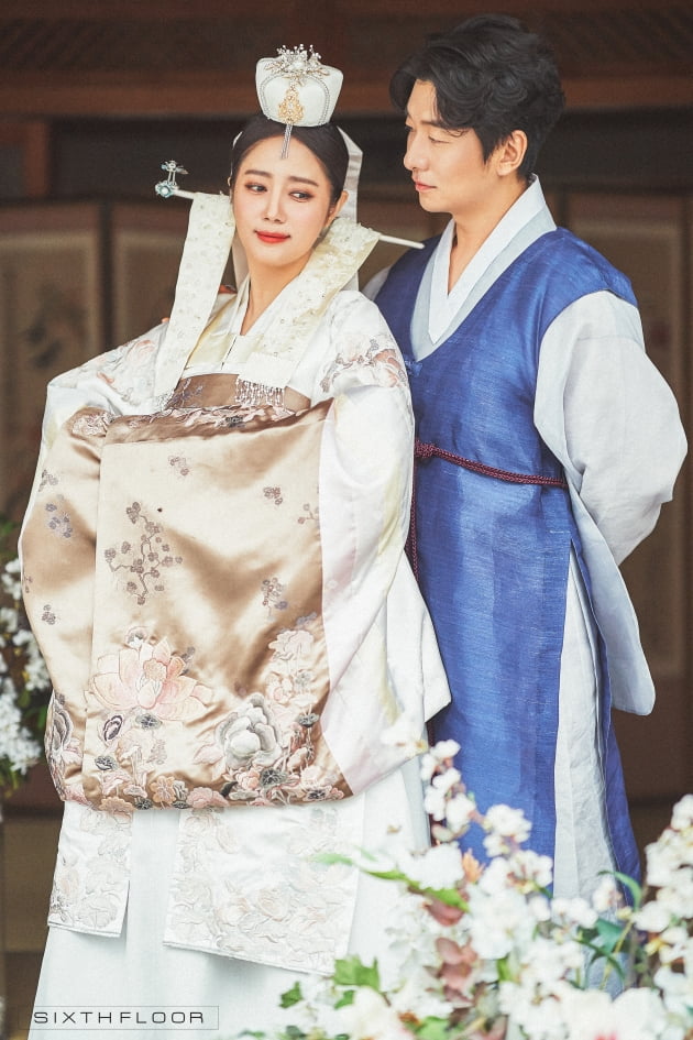 '12월 결혼' 최송현♥이재한, 영화의 한 장면 같은 웨딩화보 공개