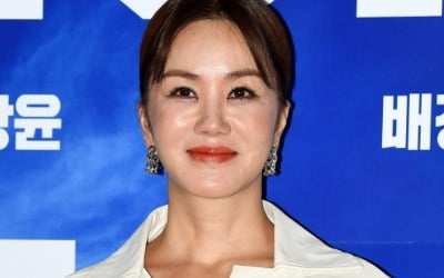엄정화, 코로나19 음성 판정 [공식]